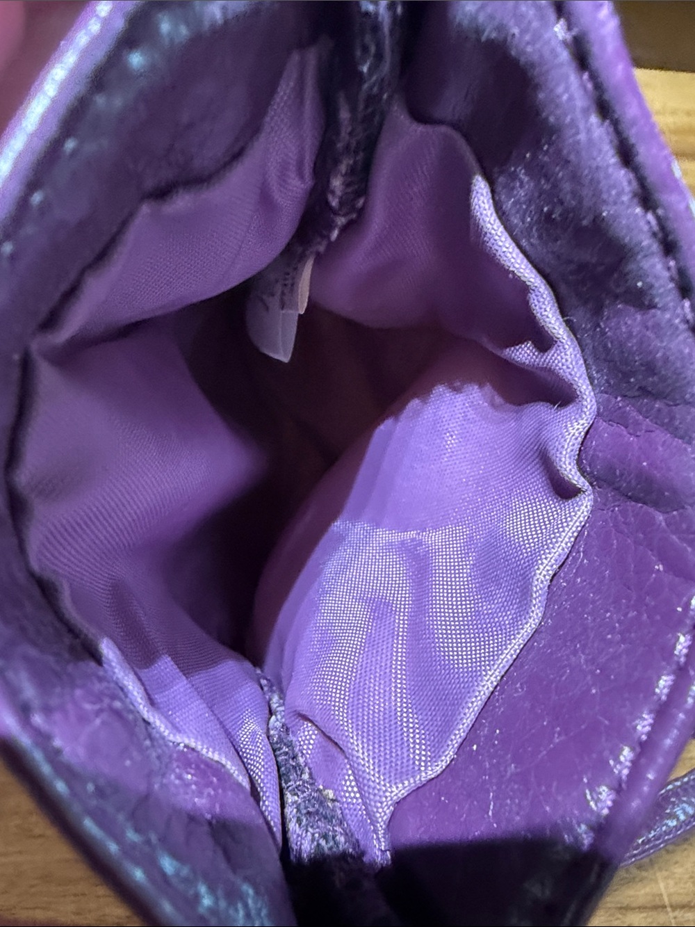 Thirty-One Purple Paisley Phone Wristlet Wallet Zipper Pocket Wrist Strap - Picture 3 of 3